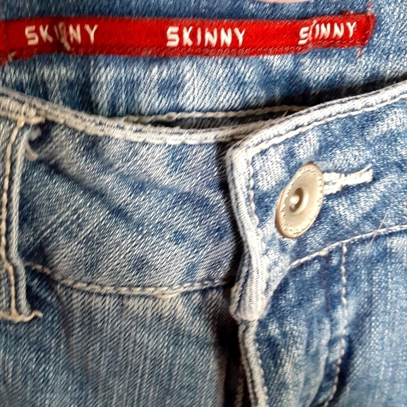 Highway Distressed Skinny Jeens sz 3 - Picture 6 of 7